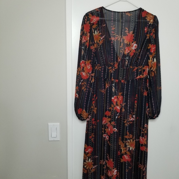 Target xhilaration sheer mesh floral cover up XS - Picture 5 of 7